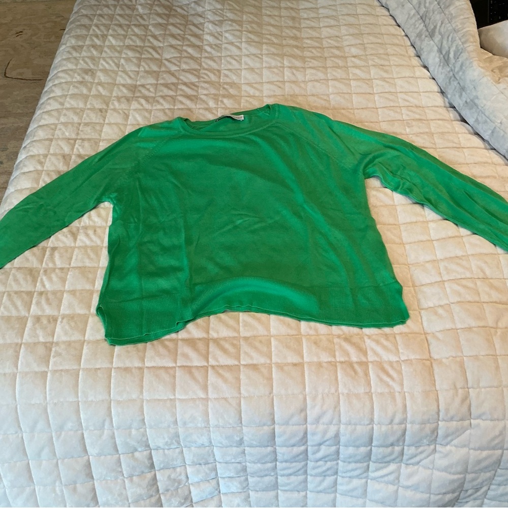Zara Vibrant Green lightweight summer Long Sleeve Sweater